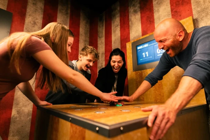 Prison Island Alcatraz Adventure : Zone Prison Island immersive à Alcatraz Adventure Saint-Égrève