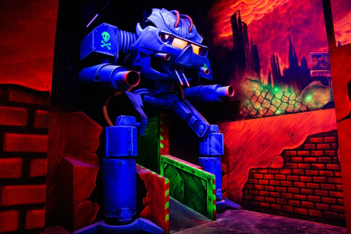 Arène laser game Dock 14 : Salle de laser game immersive à Échirolles