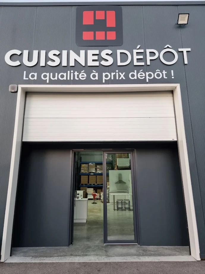 Cuisine sur mesure conçue par Cuisines Dépôt près de Bourgoin-Jallieu