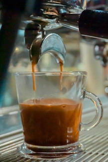 Café gourmand et latte chez Cérus