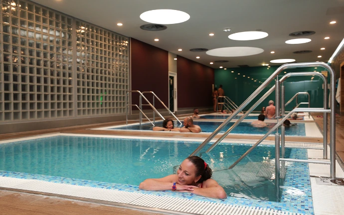 Zone bien-être sauna, hammam et balnéo